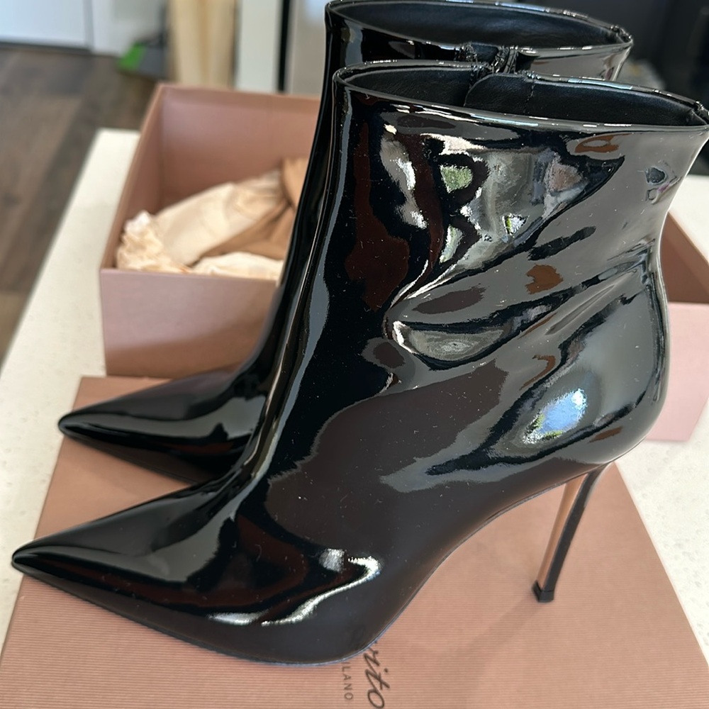 Gianvito Rossi Avril Bootie size 41